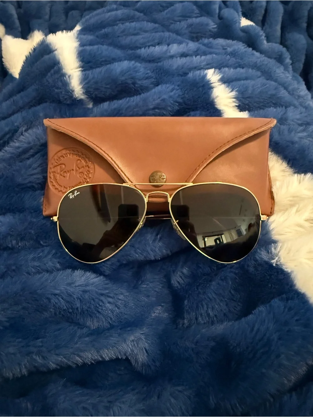Ray-Ban Aviator Sunglasses in Gold with Brown Lenses